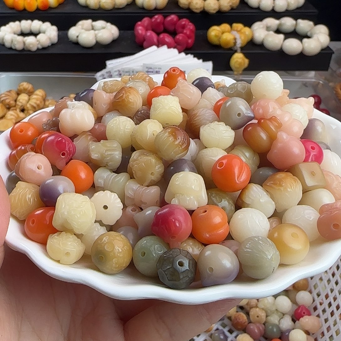 菩提根/象牙果手串卡12左右雕刻件30颗