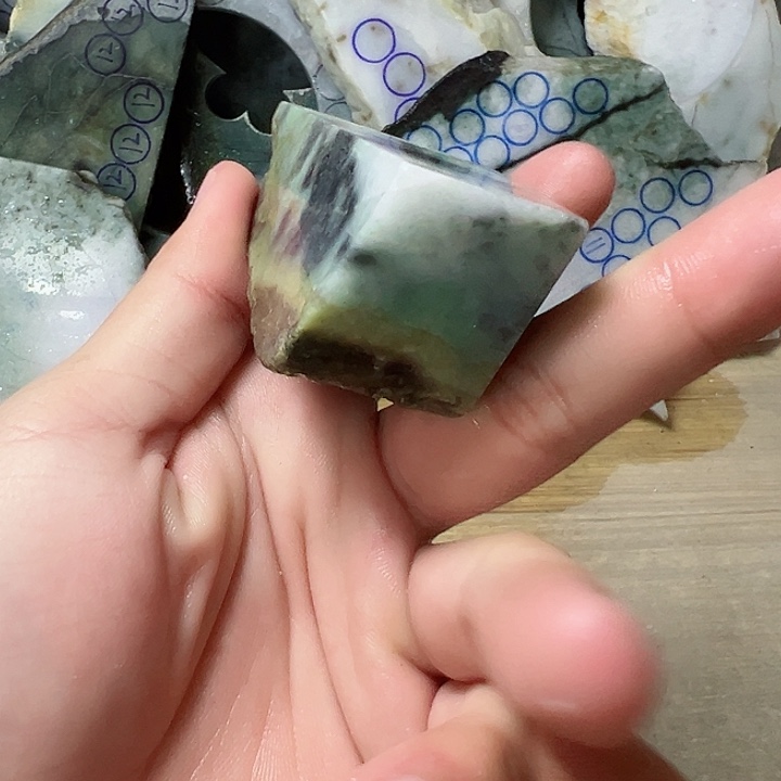 翡翠颈饰未镶嵌纯天然缅甸翡翠