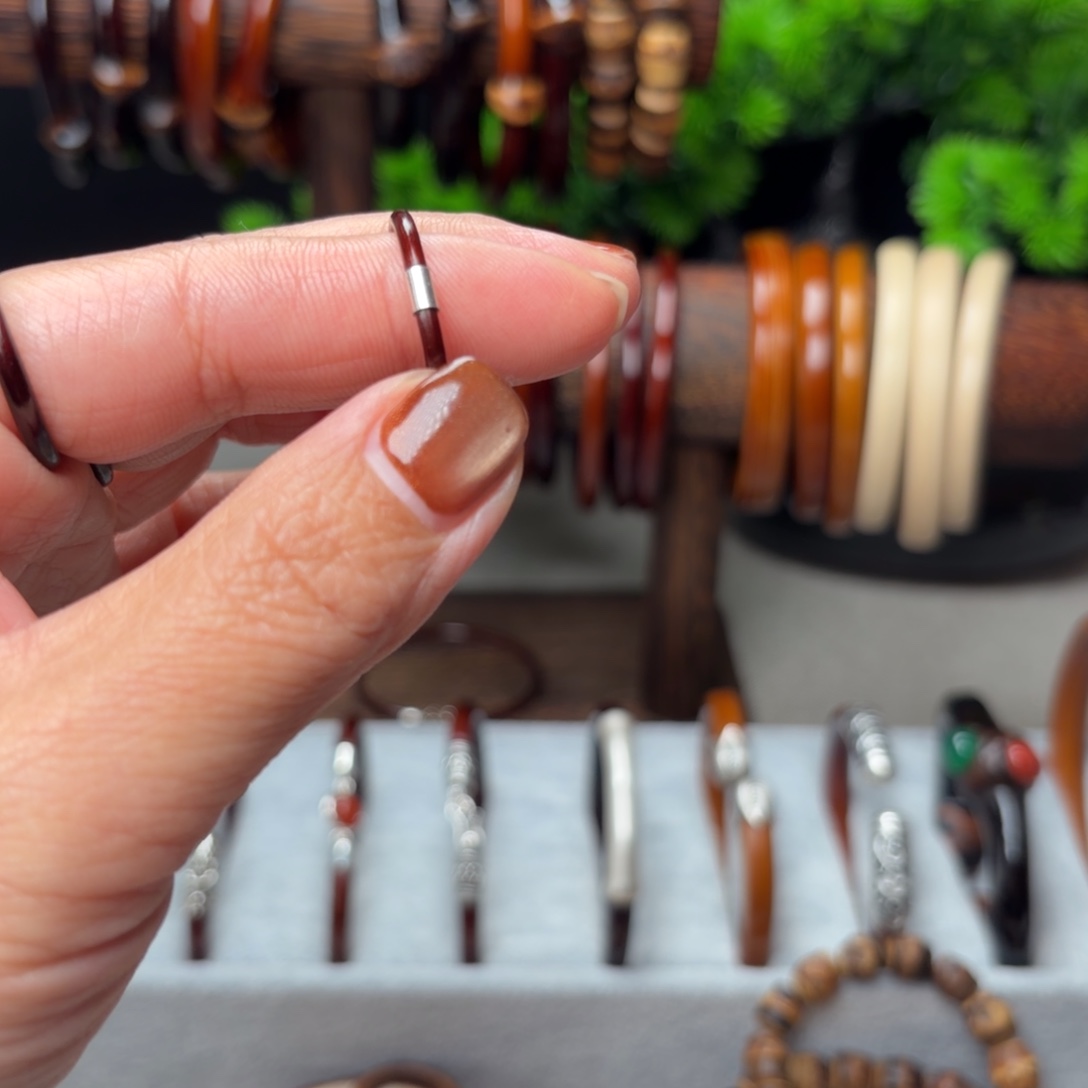 梓***享木质非金属鸡血藤戒指