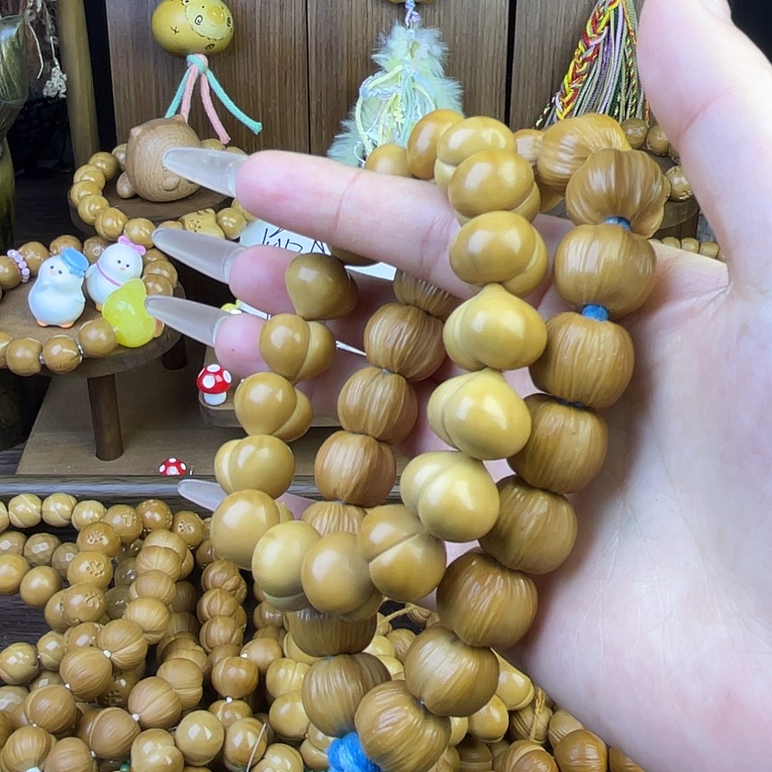 扮****吊坠猴头核桃手工屁桃➕菠萝蜜