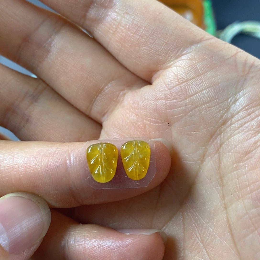 翡翠裸石翡翠叶子