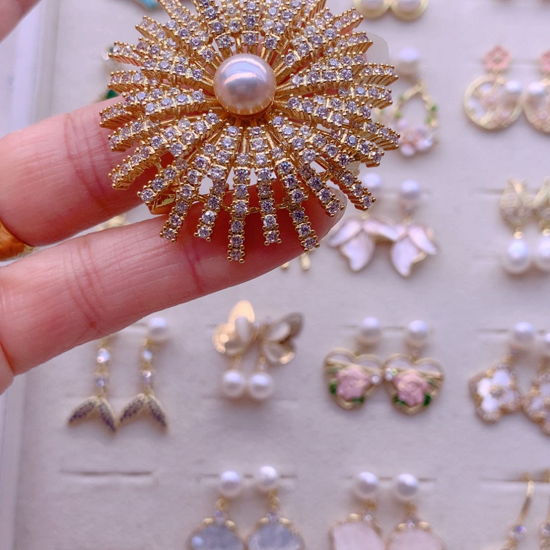 合金耳饰淡水珍珠