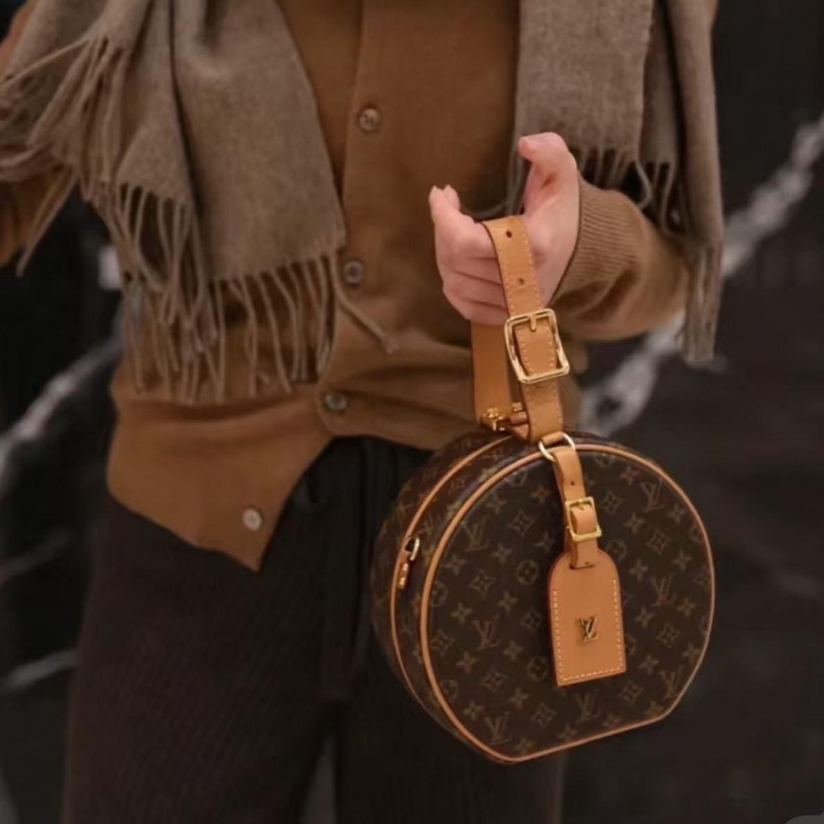 95新 LouisVuitton/路易威登 LV硬圆饼大号/甄选