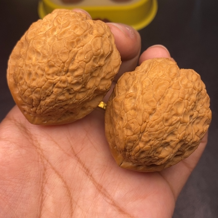 亚***比文玩核桃吊坠45尺蟾祖