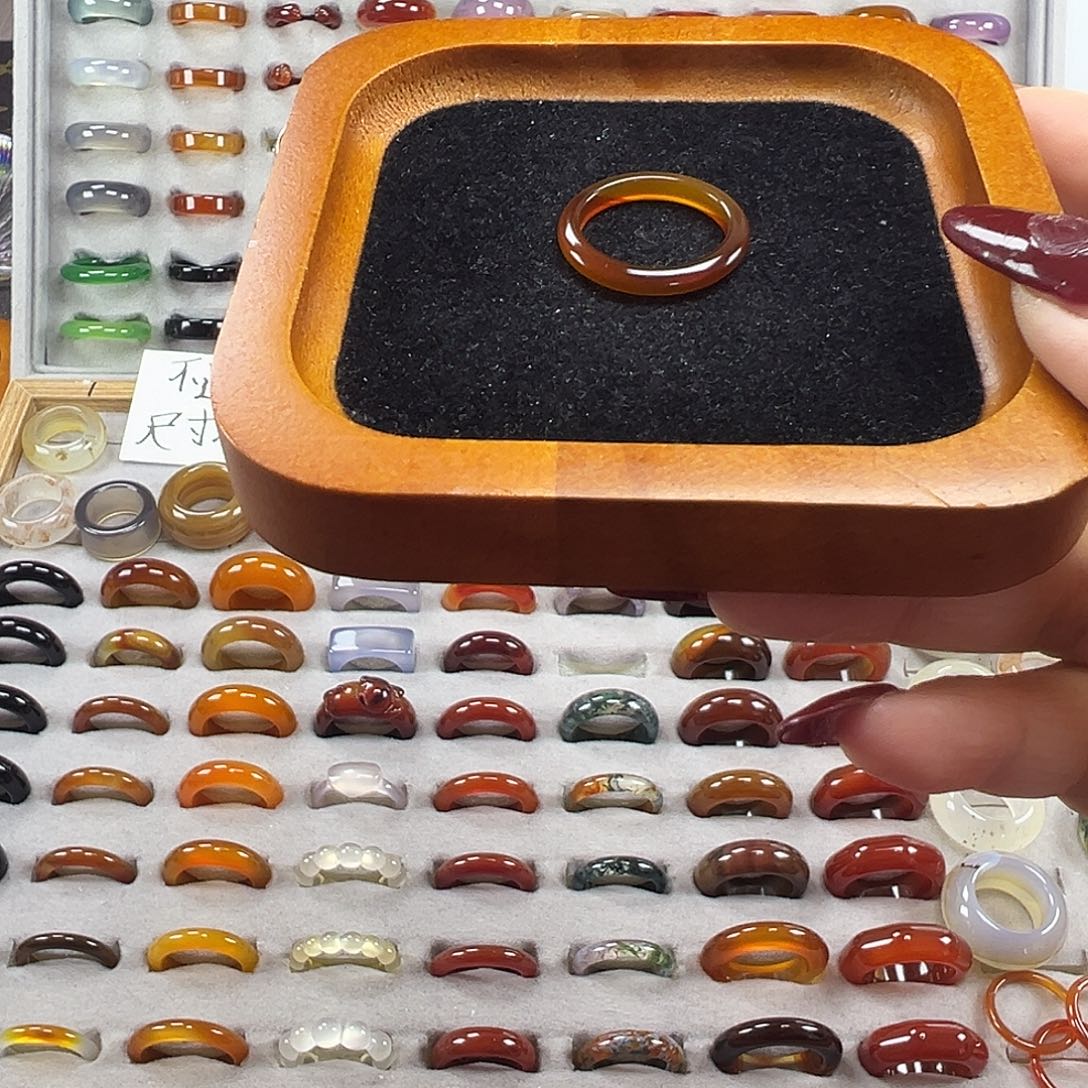 玛瑙/玉髓未镶嵌戒指A11不退换18.9港20