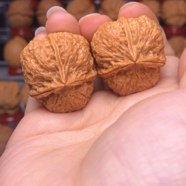 文玩核桃吊坠29密石小三楞