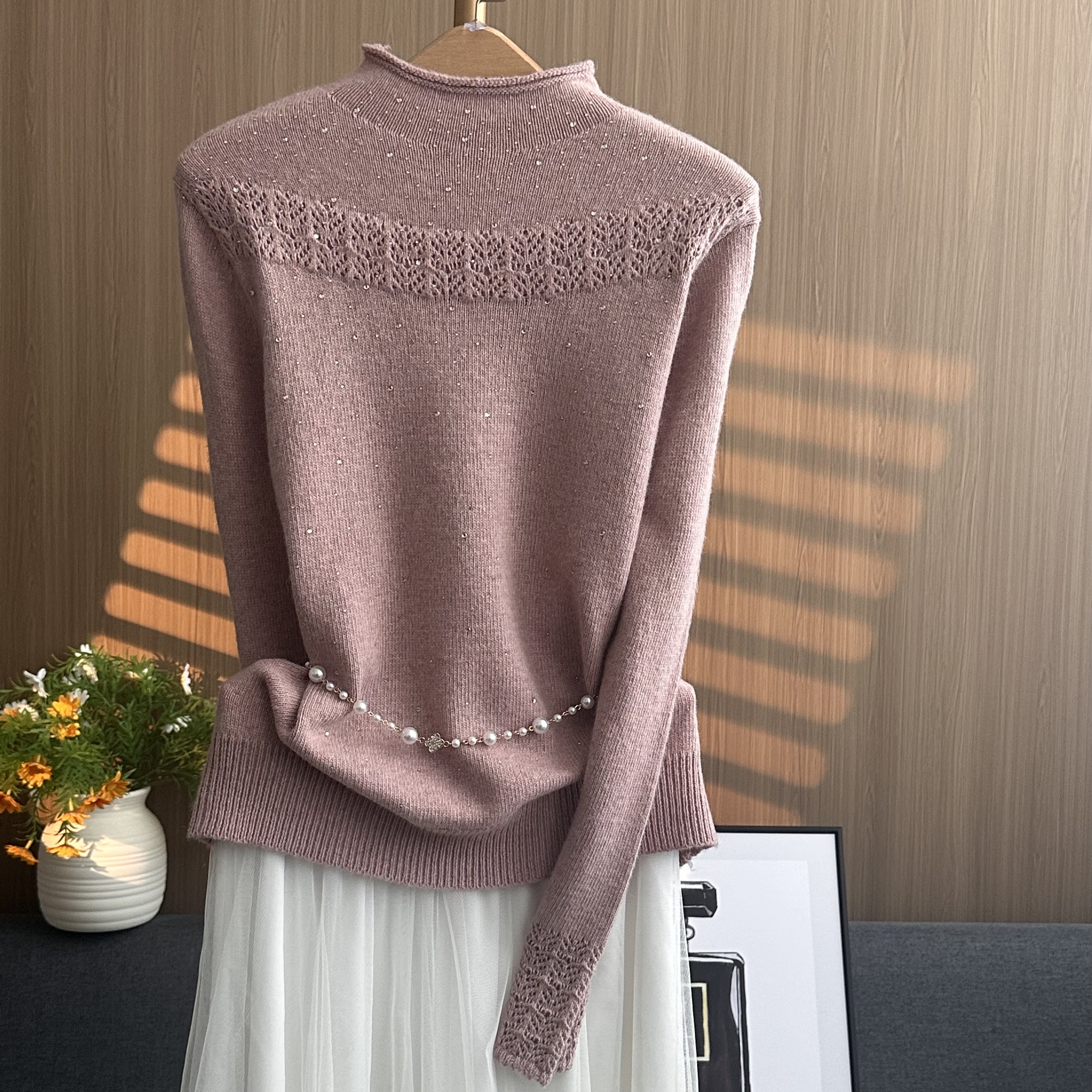 梵花-璀璨佳人冬季时尚百搭勾花带钻上衣镂空秋冬长袖气质