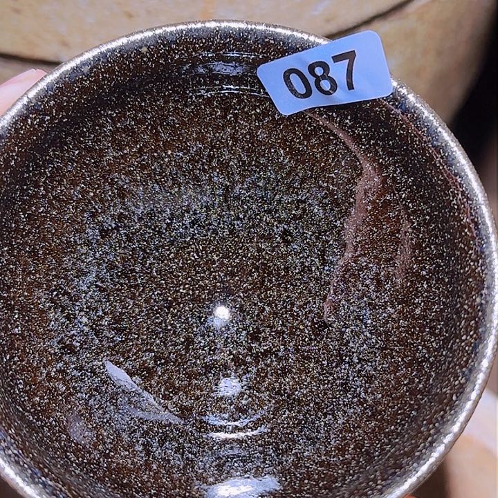 茶盏我要看电视啊哈哈你要好好