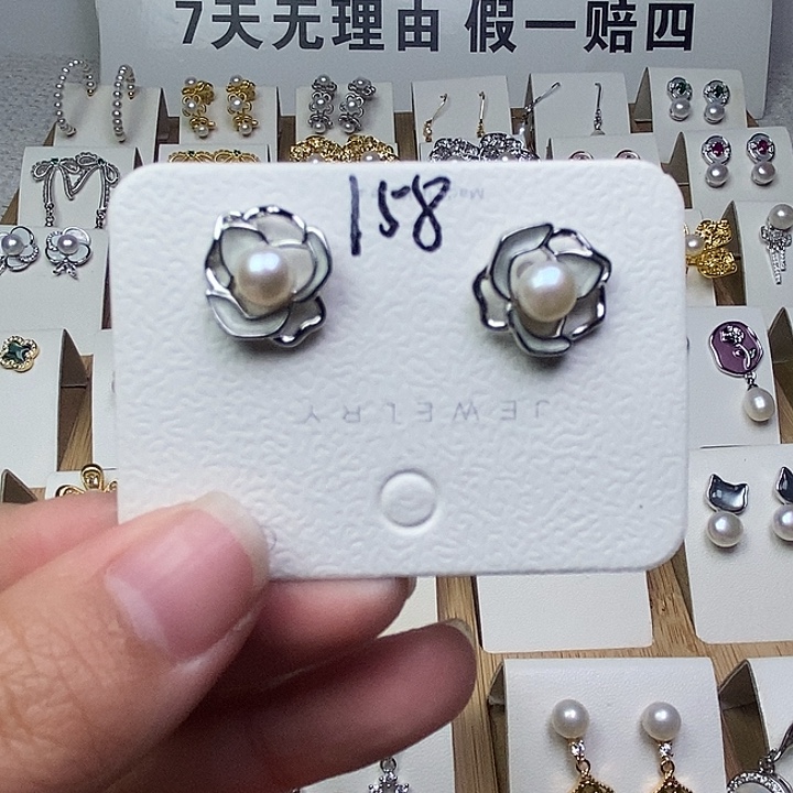 银S925镶嵌淡水珍珠耳饰