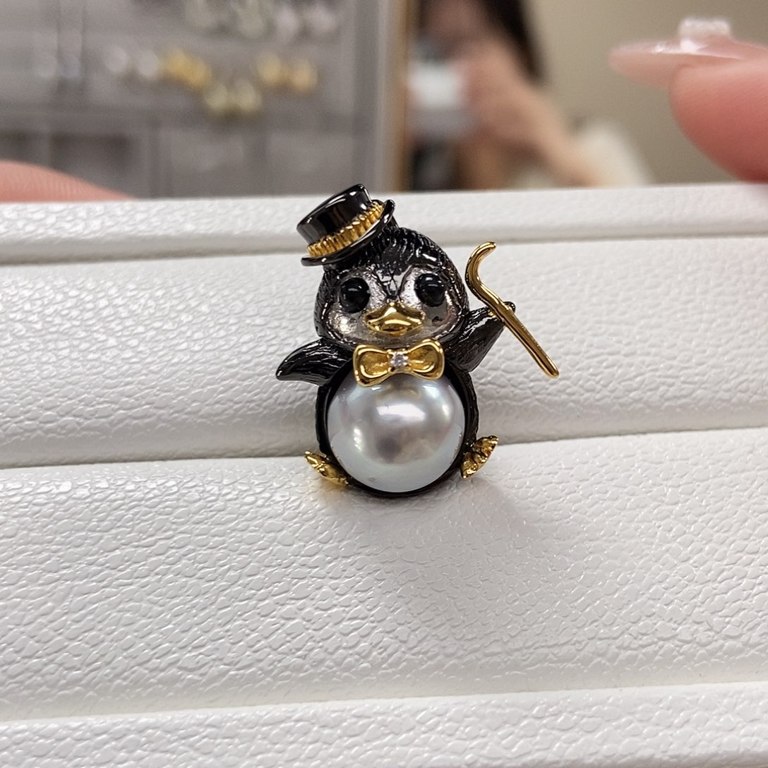 海水珍珠颈饰银S925镶嵌澳白企鹅