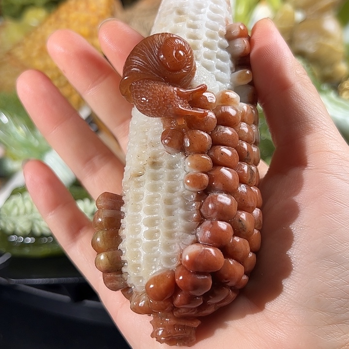 小***学蛇纹石玉未镶嵌珠宝奇石