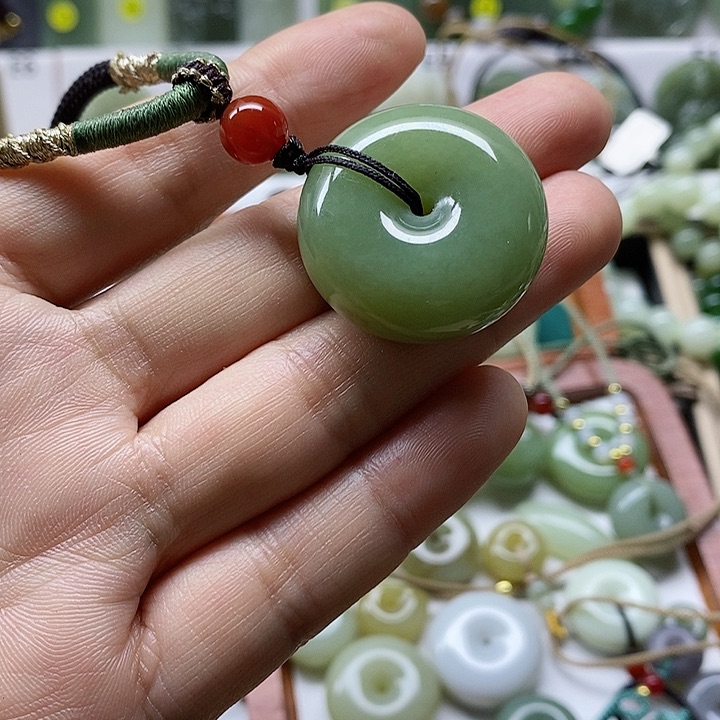 和田玉颈饰未镶嵌▽