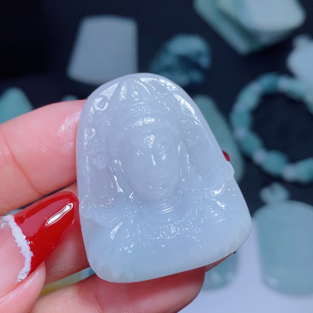 定制翡翠吊坠未镶嵌