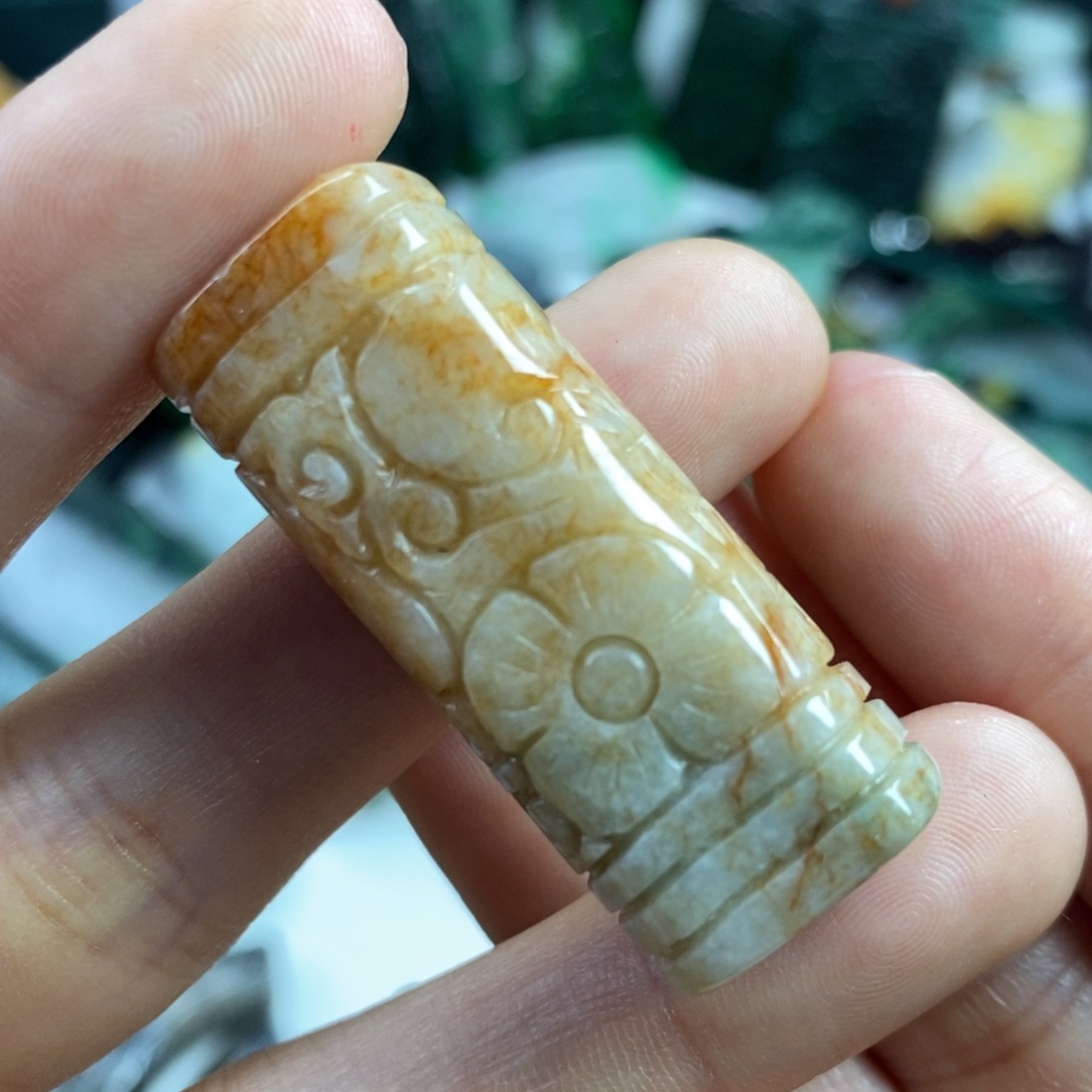 翡翠颈饰未镶嵌馨****）吊坠