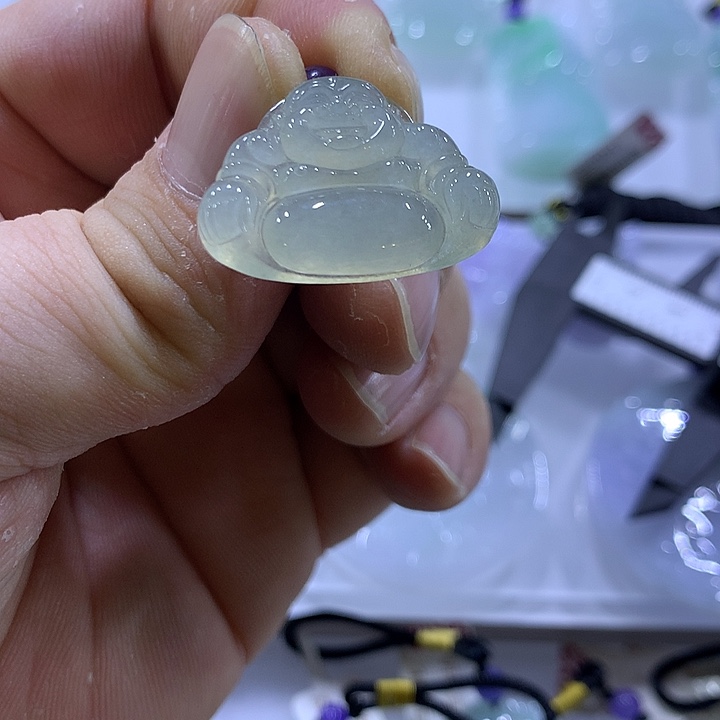 翡翠未镶嵌颈饰天然翡翠A货吊坠