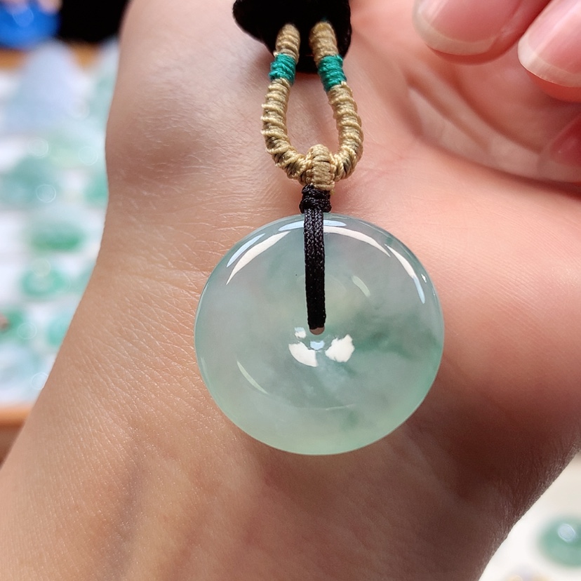 【闪购商品】翡翠未镶嵌吊坠(不含链)