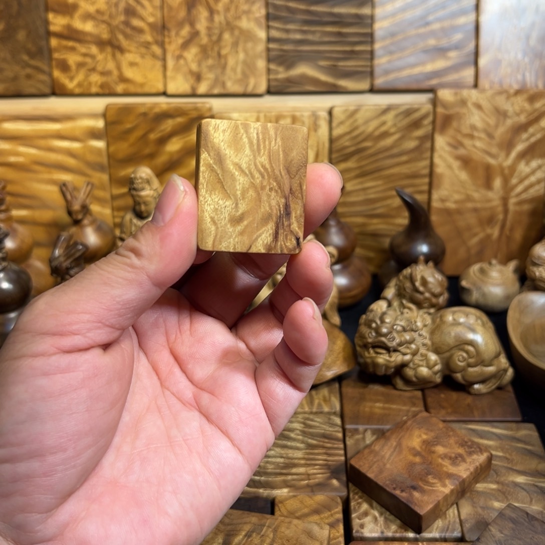 这***字金丝楠小叶桢楠牌子