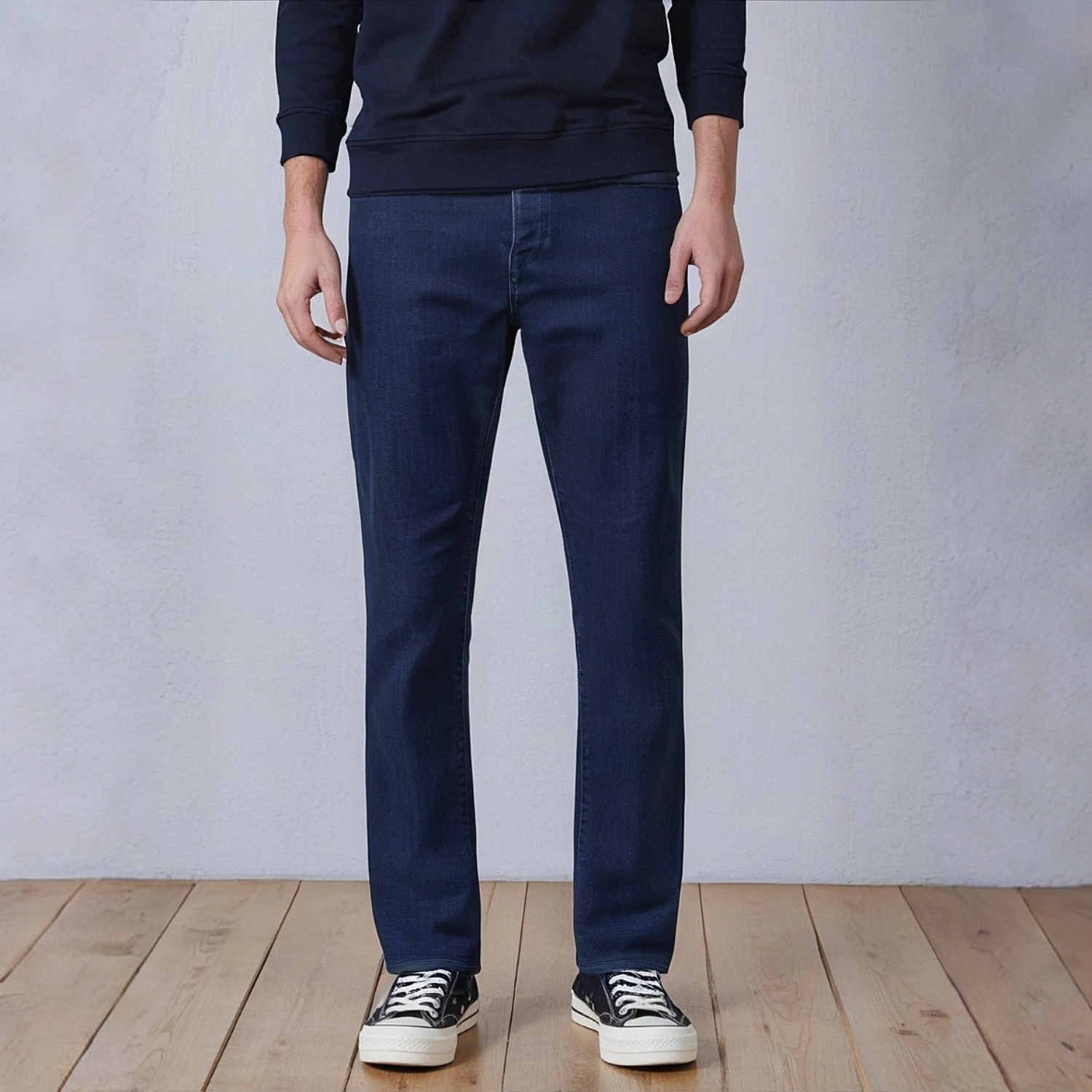 未使用 BURBERRY/博柏利 18260772 皮牌logo蓝色牛仔裤 W3L34码