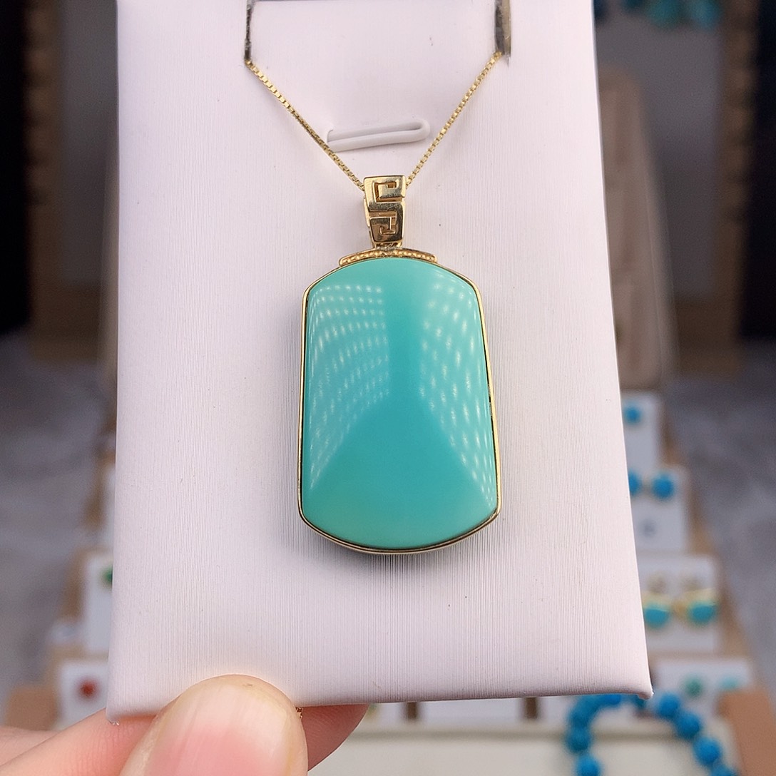 绿松石颈饰18K金镶嵌