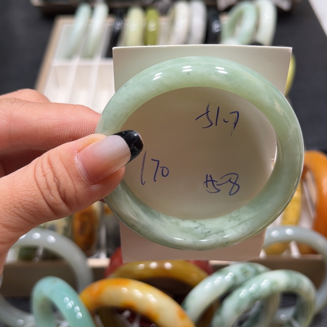 未镶嵌蛇纹石玉手镯