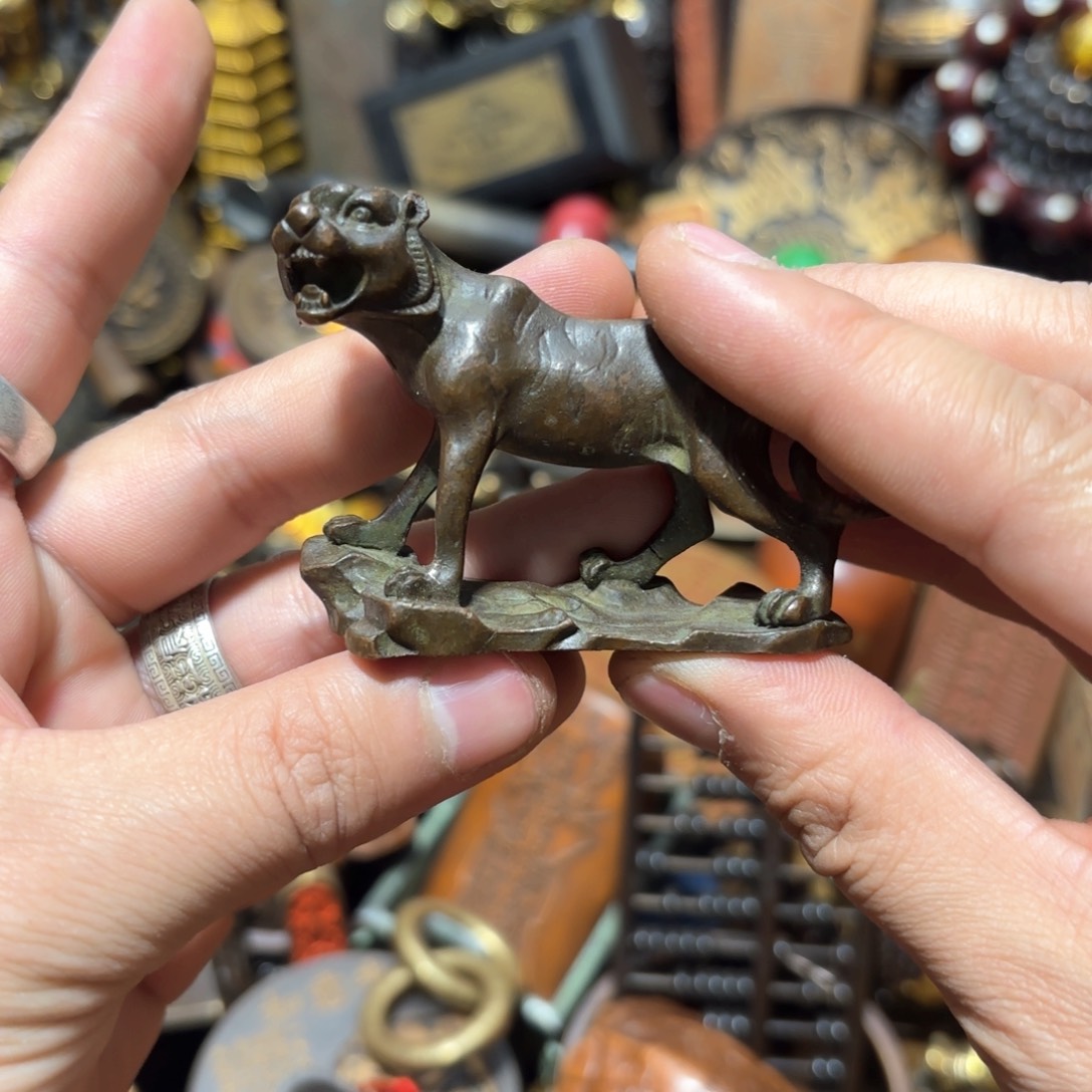 铜器摆件收收藏藏