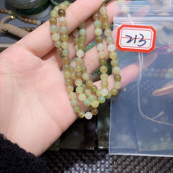 和田玉和田玉边角料随机发未镶嵌