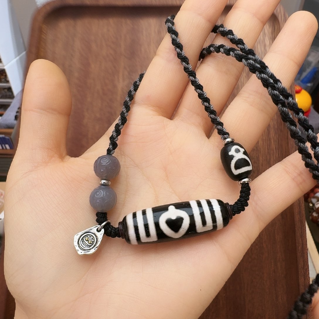 玛瑙/玉髓颈饰未镶嵌