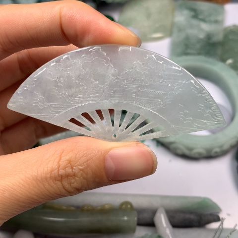 翡翠颈饰未镶嵌翡翠