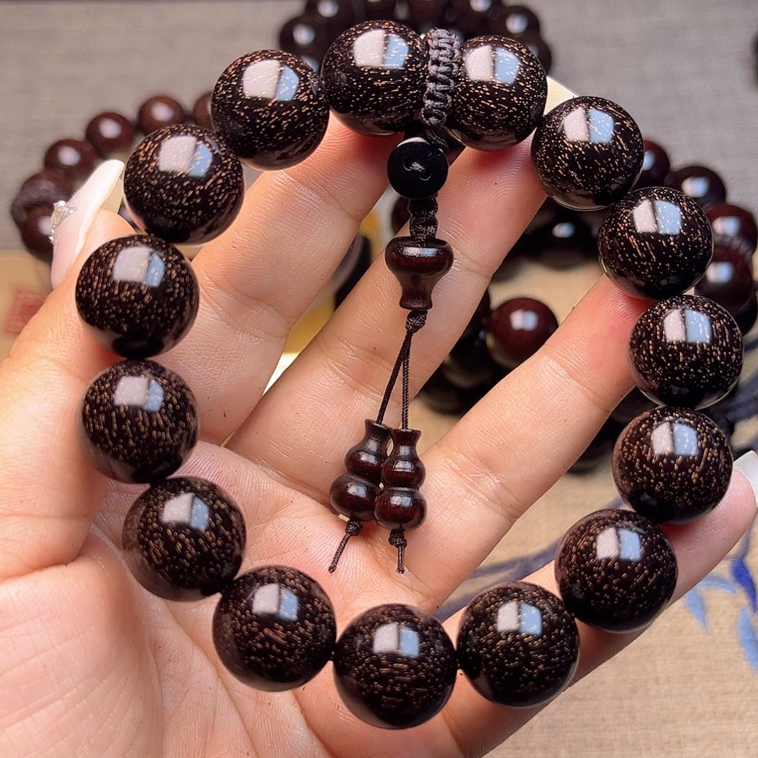 檀香紫檀（小叶紫檀）1.5 15颗爆星