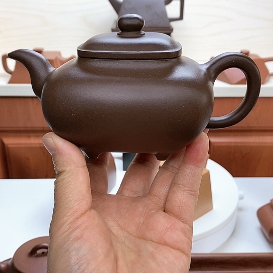 茶壶紫砂W****W全手工制作，300毫升左右