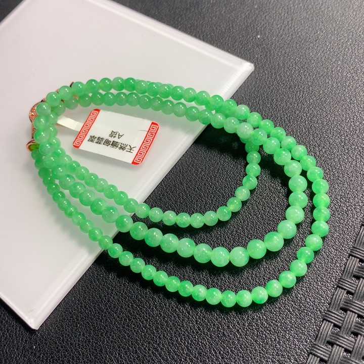 翡翠未镶嵌颈饰项链