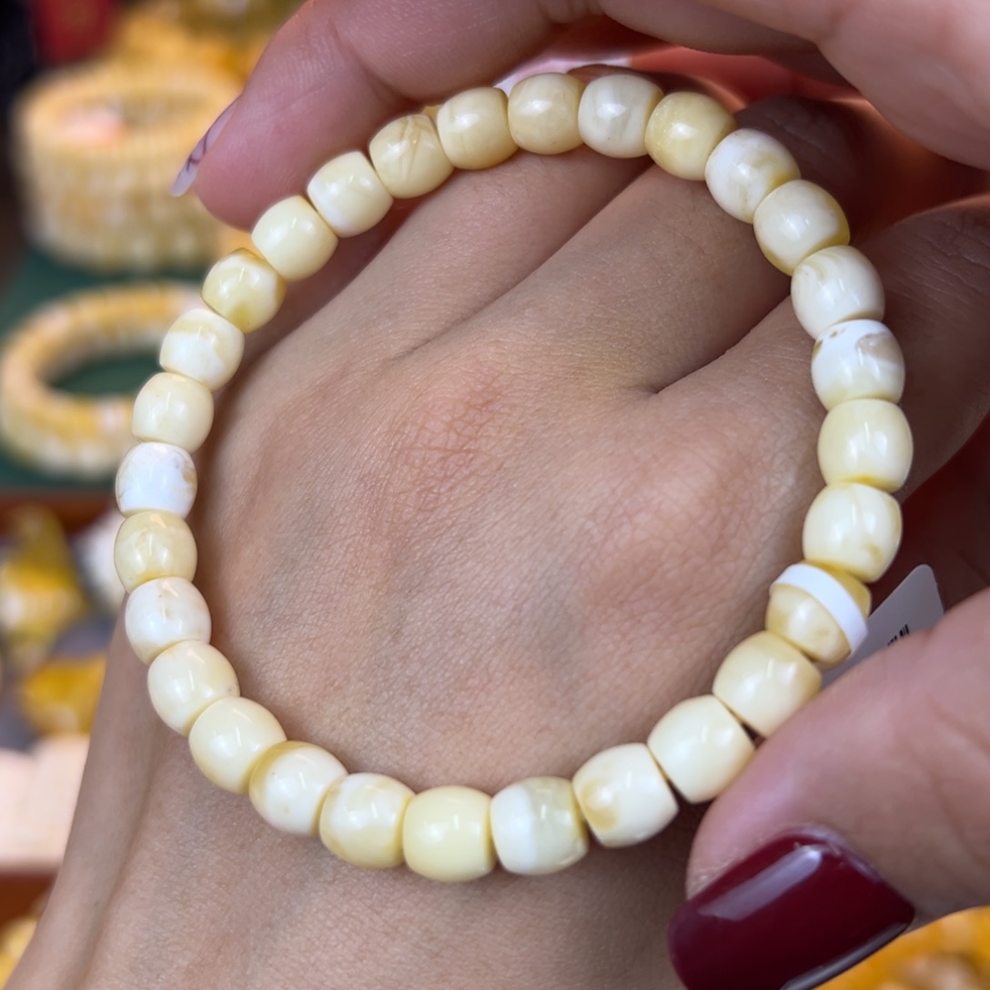 琥珀裸石未镶嵌kkkkkjjjjjnn