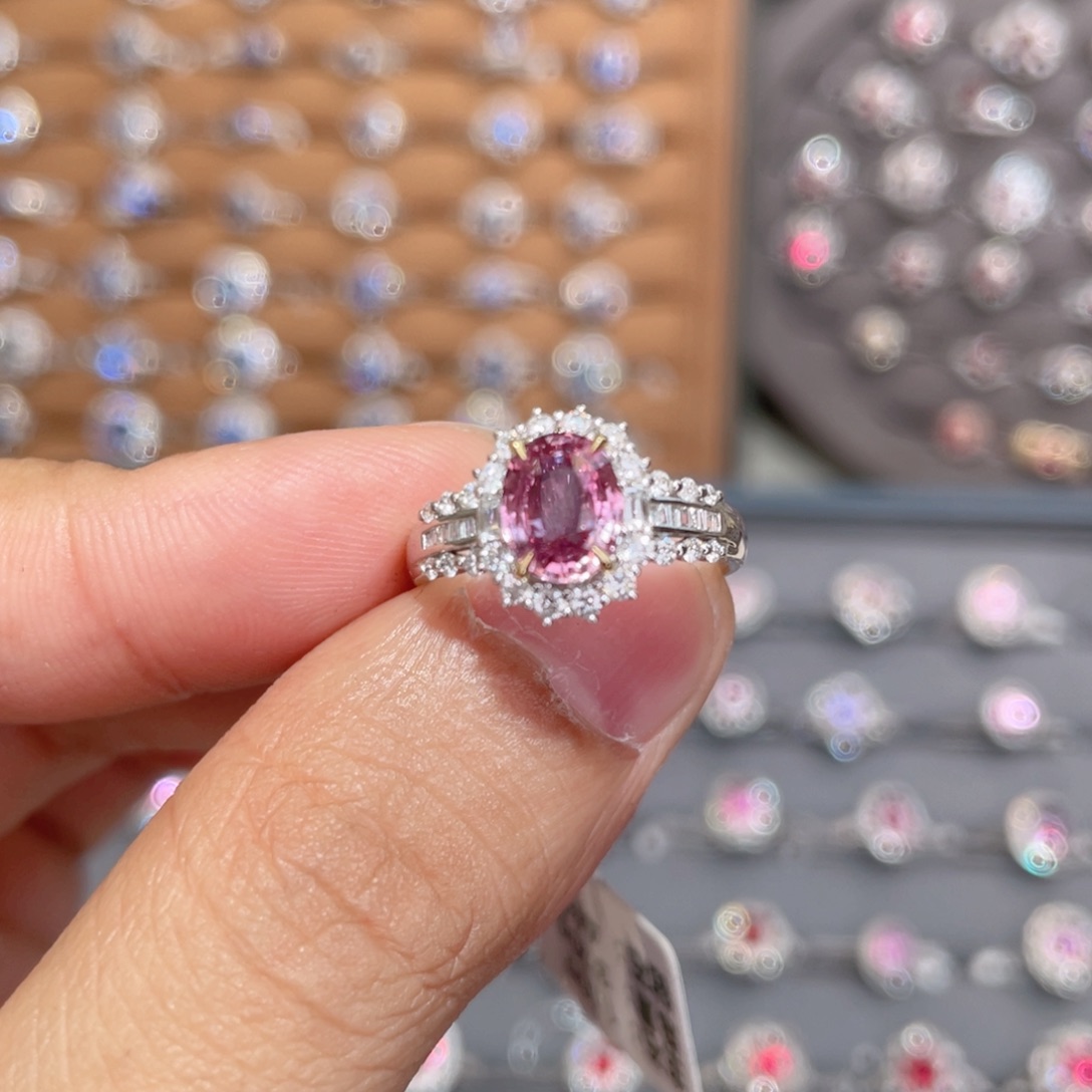 彩色蓝宝石戒指18K金镶嵌1.1ct 无烧帕帕