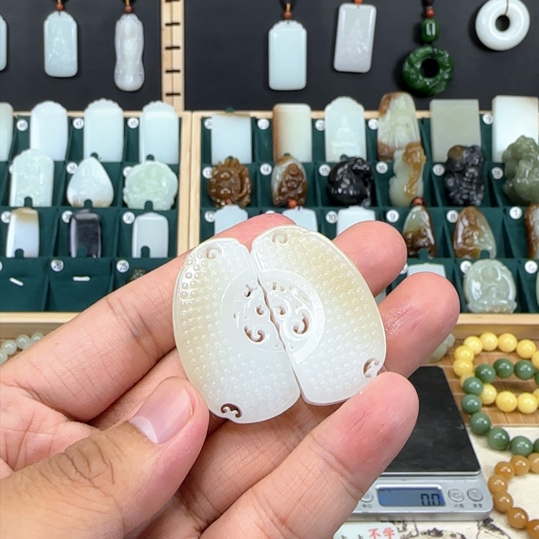 和田玉挂件未镶嵌