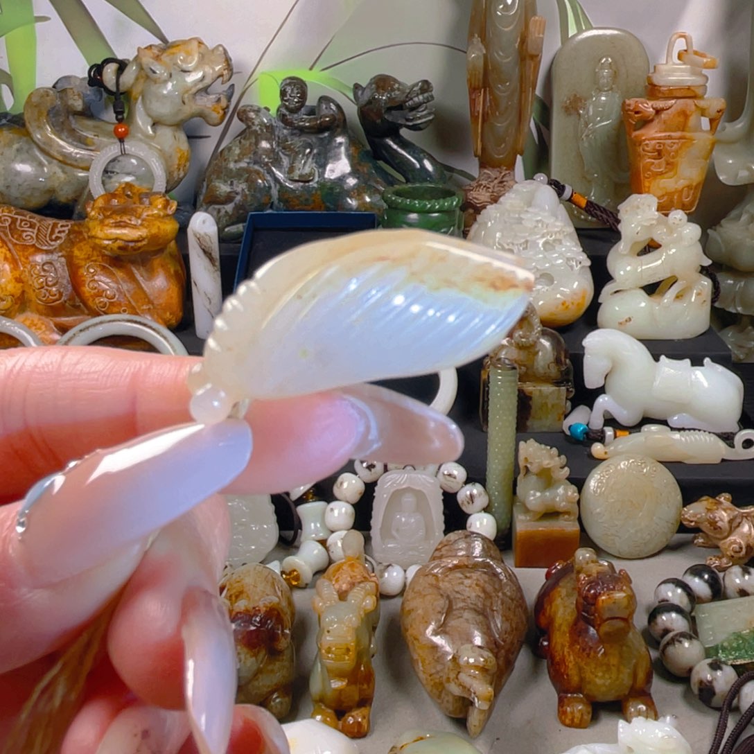 和田玉挂件未镶嵌6