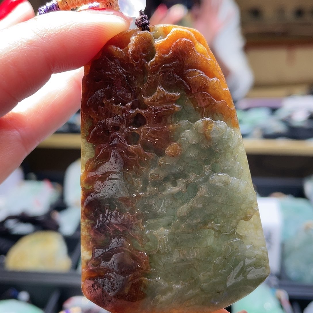 翡翠颈饰未镶嵌一个