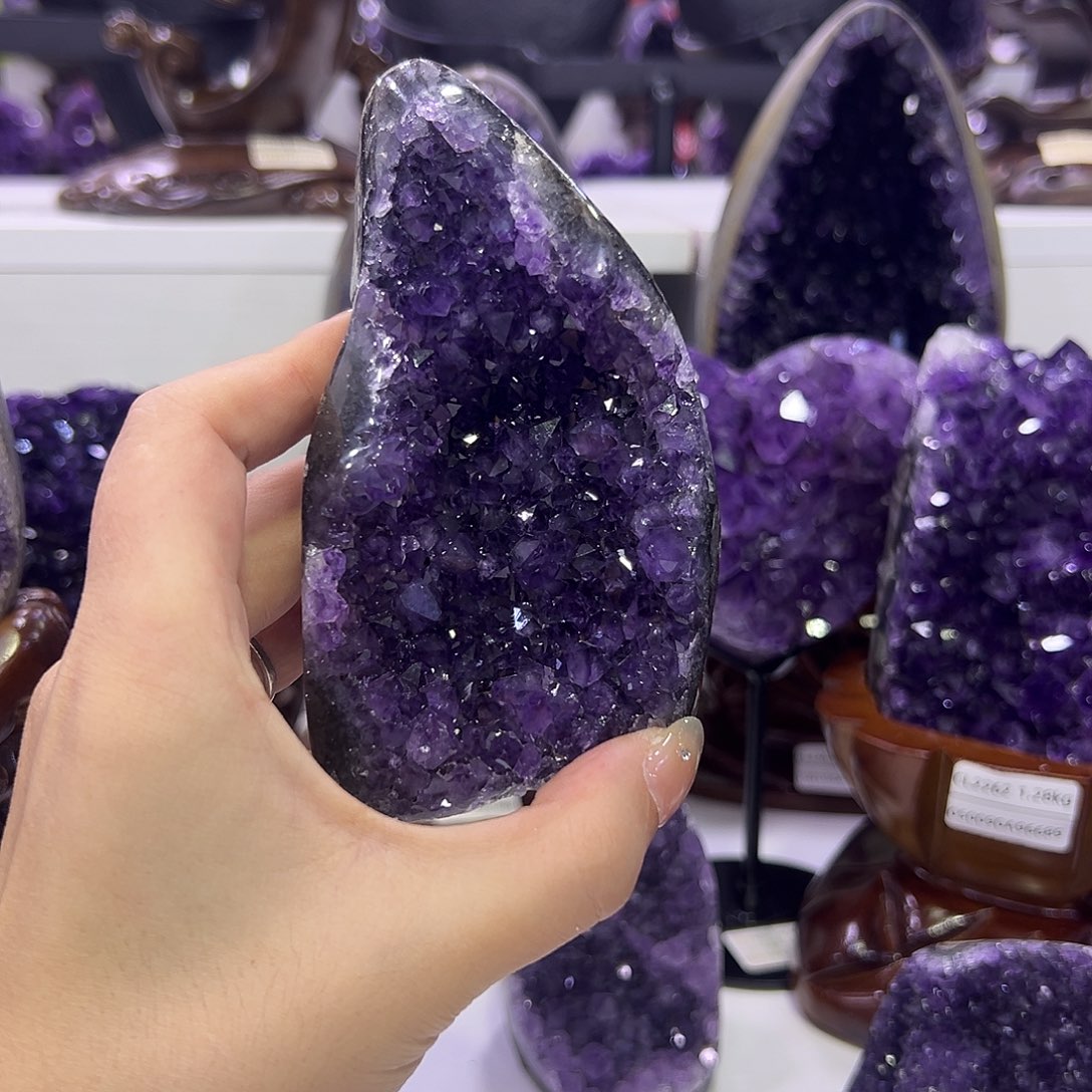 未镶嵌大型摆件（非配饰）紫晶