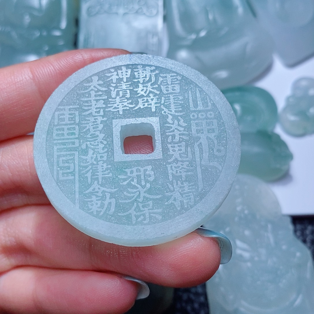 定制翡翠未镶嵌毛货付款后确认抛光