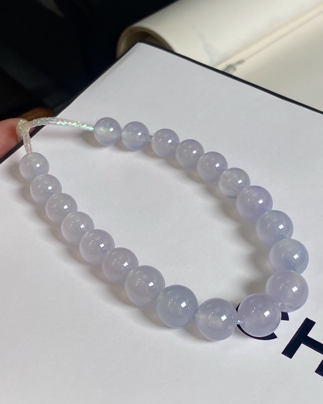 翡翠冰紫圆珠手串 颗颗圆润饱满 尺寸：7.6mm-9.8mm