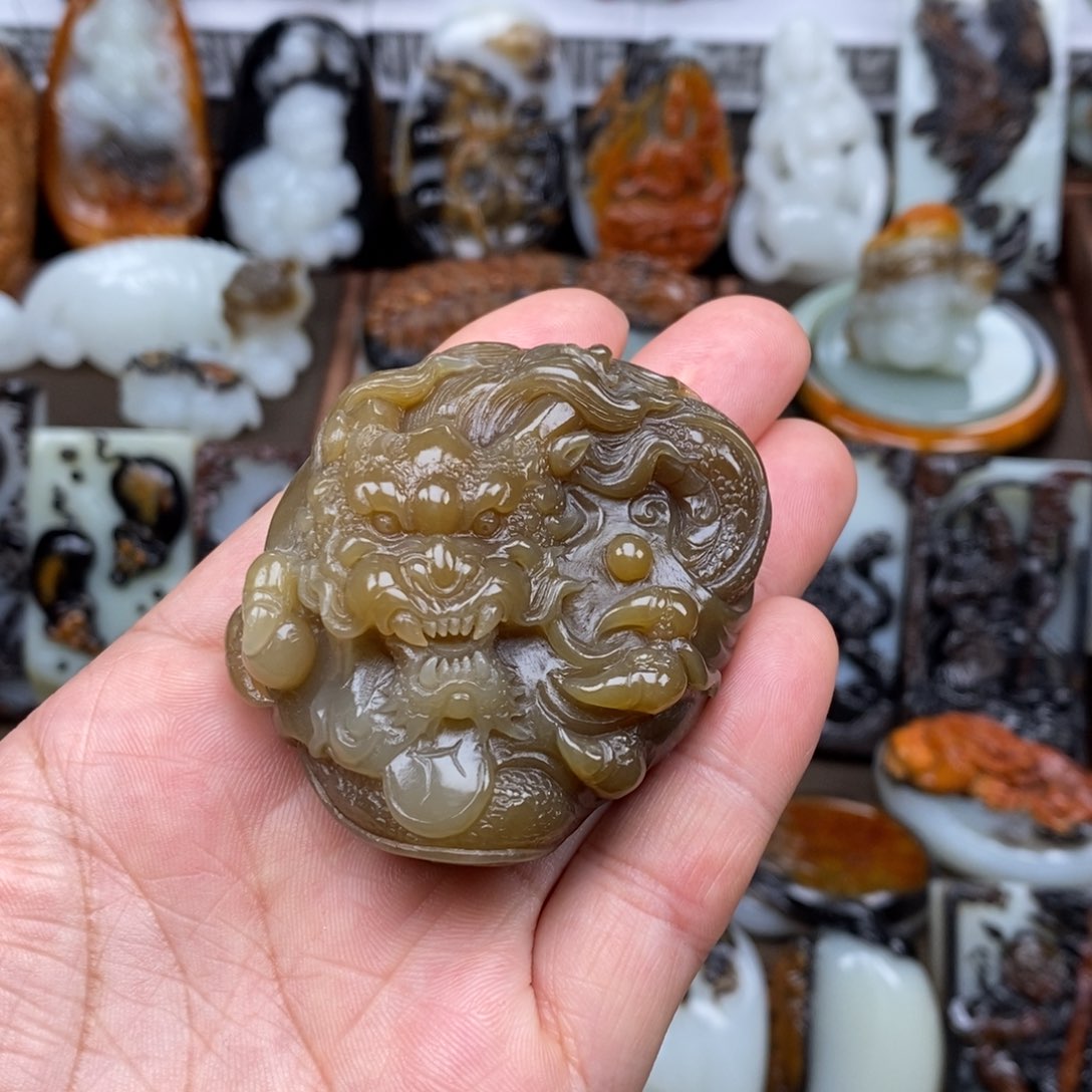 颈饰未镶嵌和田玉