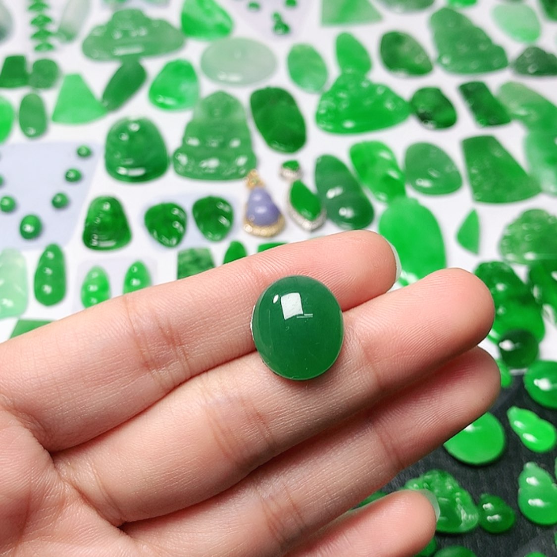 【闪购商品】颈饰未镶嵌翡翠翡翠