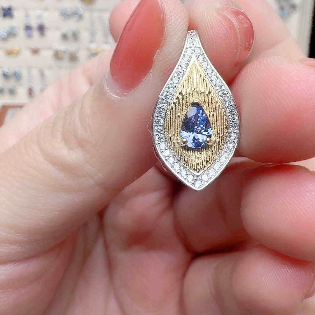 坦桑石吊坠(不含链)银S925镶嵌吊坠