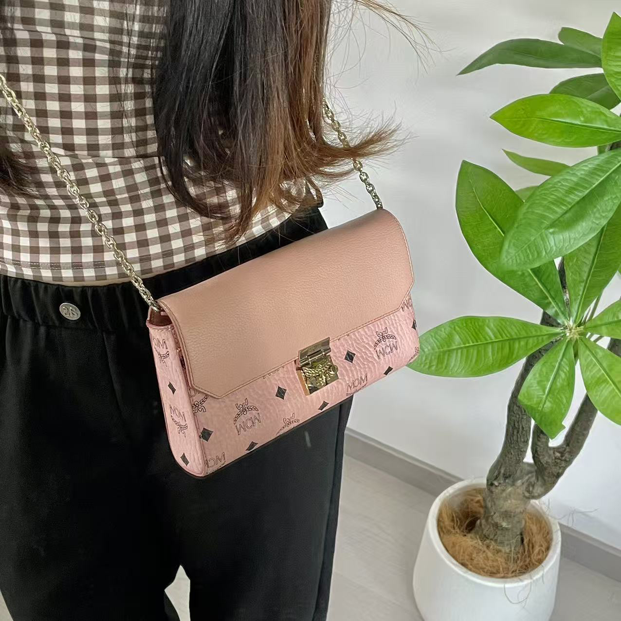 95新 MCM mcm粉色单肩包/95新/17018841