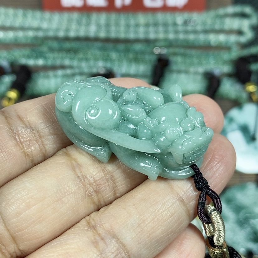 【闪购商品】翡翠颈饰未镶嵌玉吊坠翡翠玉如意貔貅吊坠