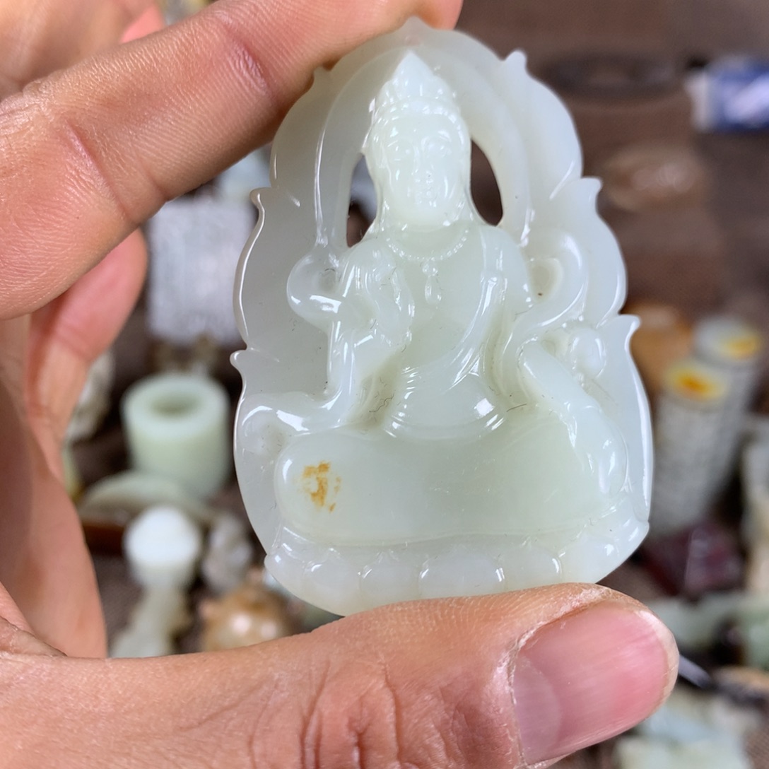 和田玉颈饰未镶嵌