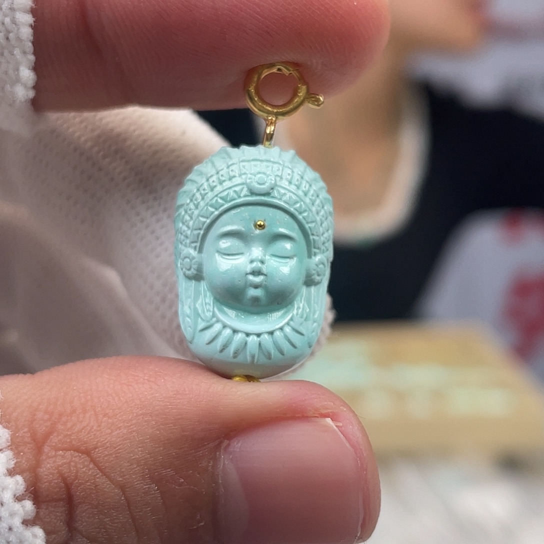 绿松石未镶嵌挂件