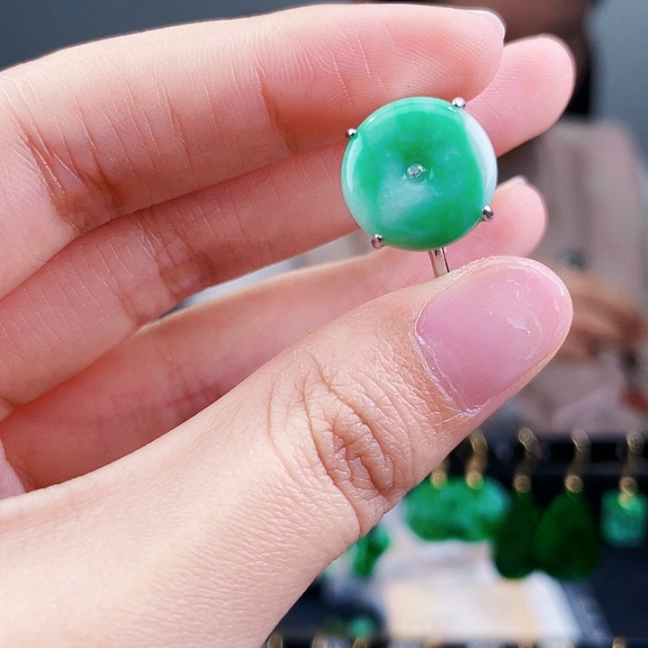 翡翠戒指银S925镶嵌饰品