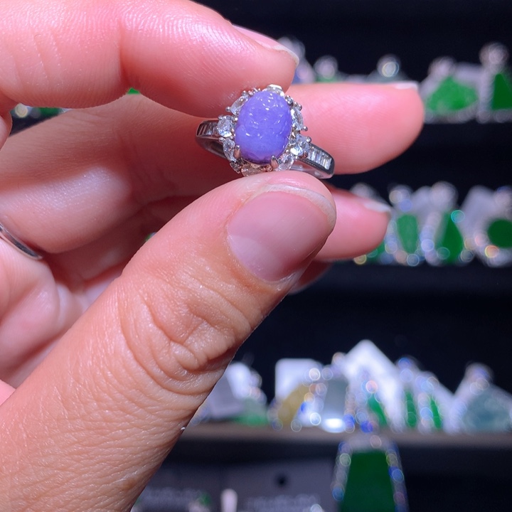 【闪购商品】颈饰银S925镶嵌翡翠就****瘦天然翡翠