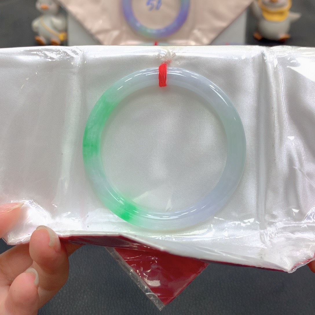 翡翠未镶嵌手镯3号