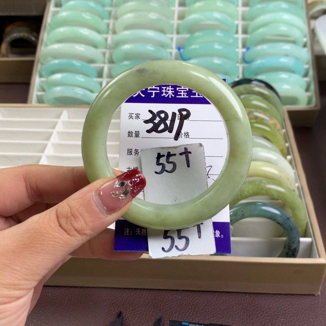 蛇纹石玉手镯未镶嵌3819